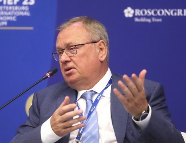 Андрей Костин считает, что США ждет серьезный экономический кризис