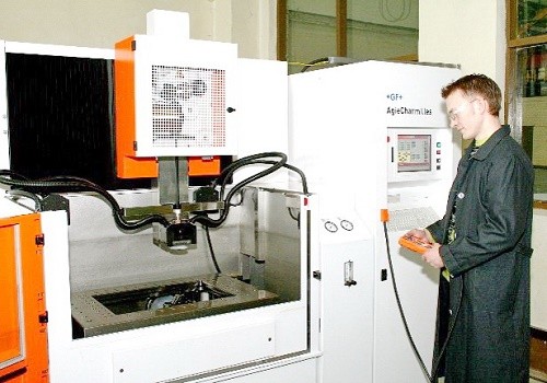 Компания «Строммашина»: электроэрозионный вырезной станок – уникальная возможность для конической обработки Вашей продукции!